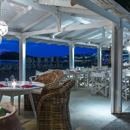 Hotell Ippokampos Beachfront