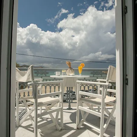 Ippokampos Beachfront 2* Naxos City