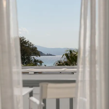 Hotell Ippokampos Beachfront